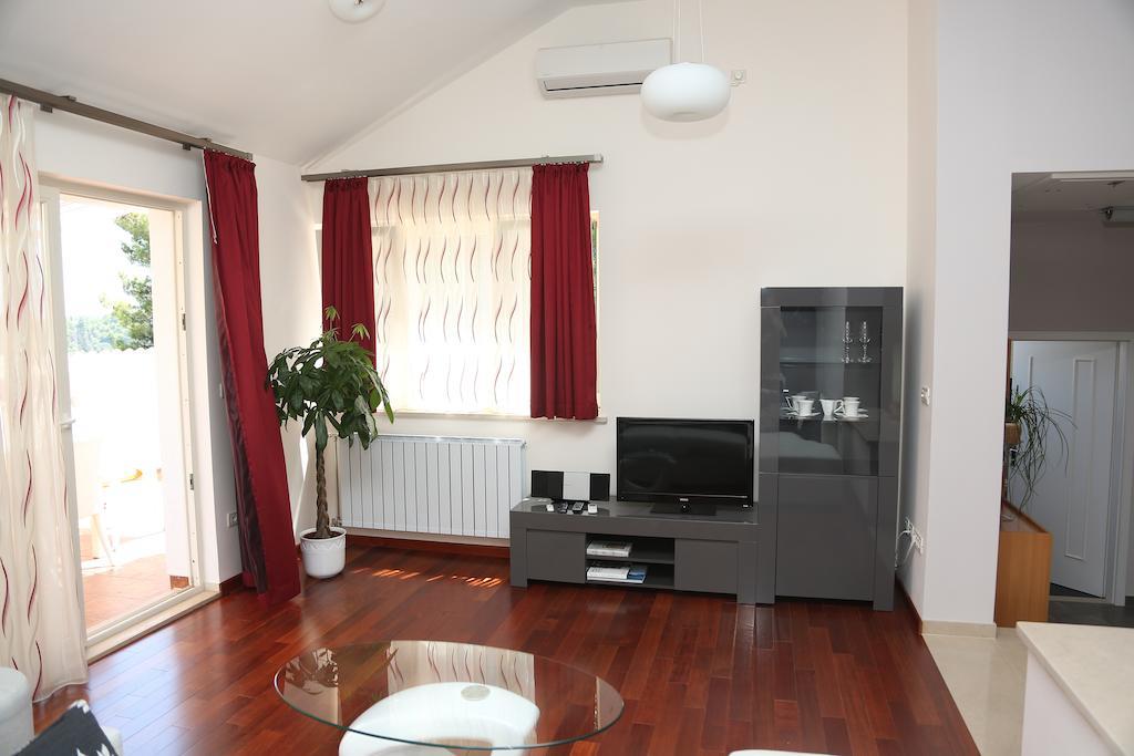 Apartment Markorcula Ruang foto