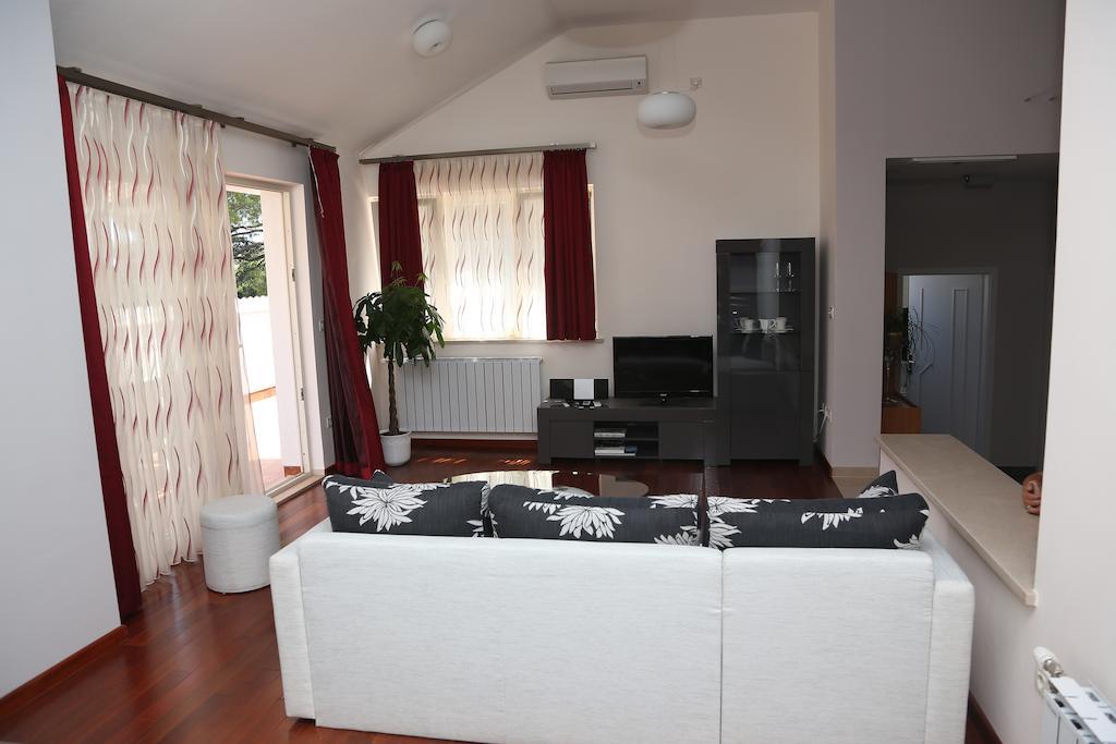 Apartment Markorcula Ruang foto